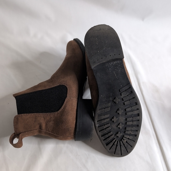 H&M Brown Faux Suede Chelsea Boot with Elastic Tab, Size 39 - Picture 7 of 7